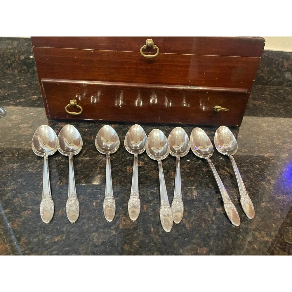 Oneida silverplated flatware 